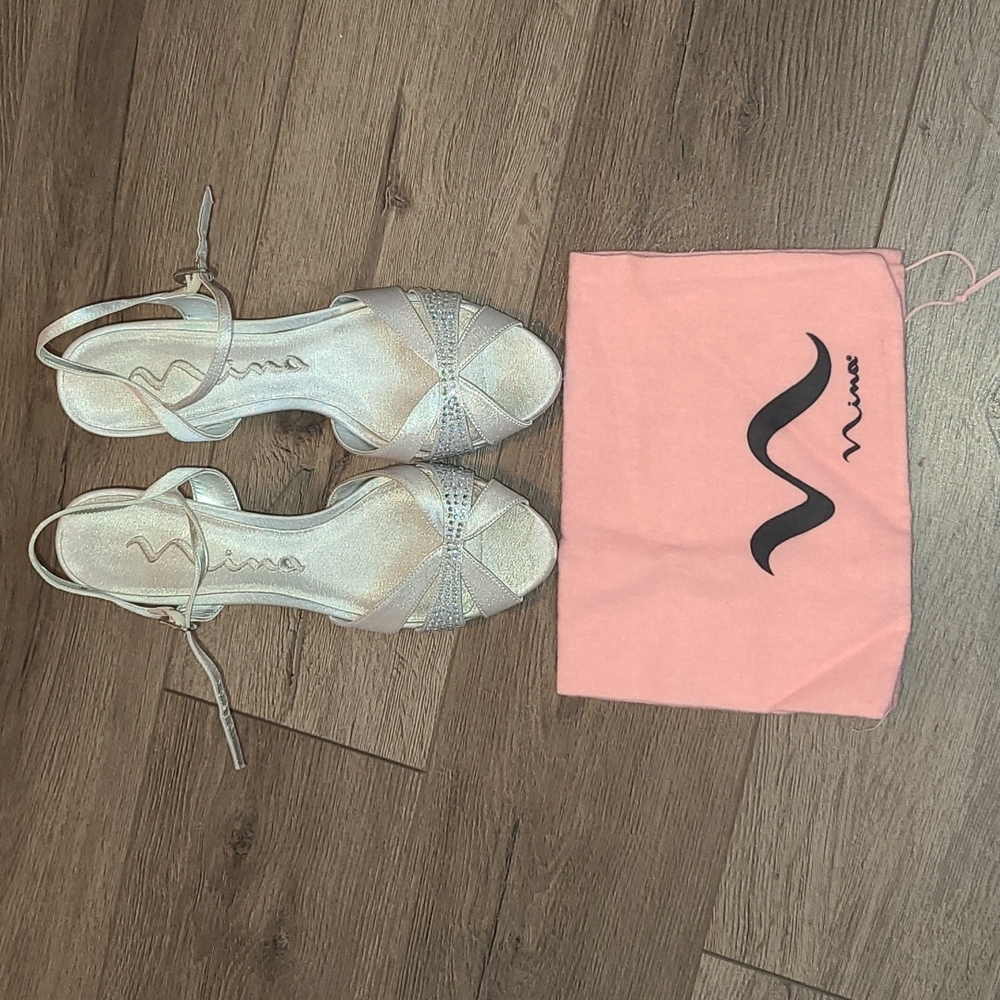 Silver Heels - image 1